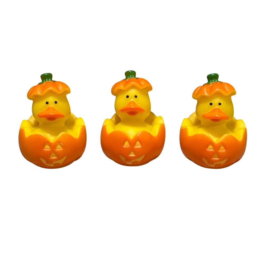 Set of 3 Mini Halloween Pumpkin Jack-o-lantern Rubber 2" Ducks Duckies Jeep